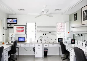 تصویر لابراتوار دندانسازی دیجیتال