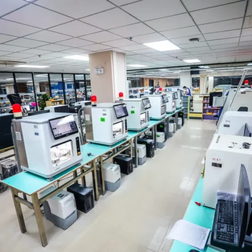 لابراتوار دندانسازی مدرن و دیجیتال